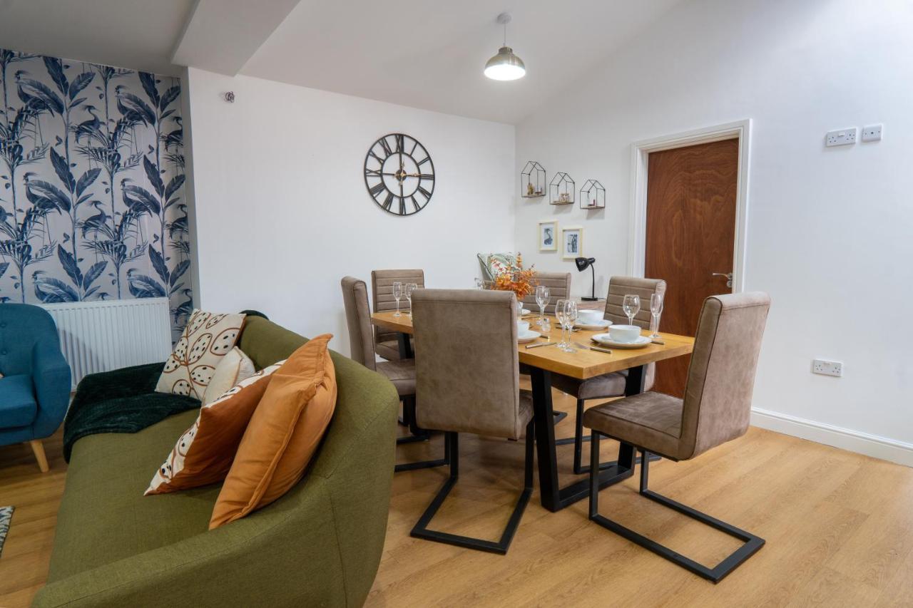 Heartland House, 7 Spacious Bedrooms Sleeps 4 Plus, Near Nec, Jlr,Bhx Birmingham Eksteriør billede