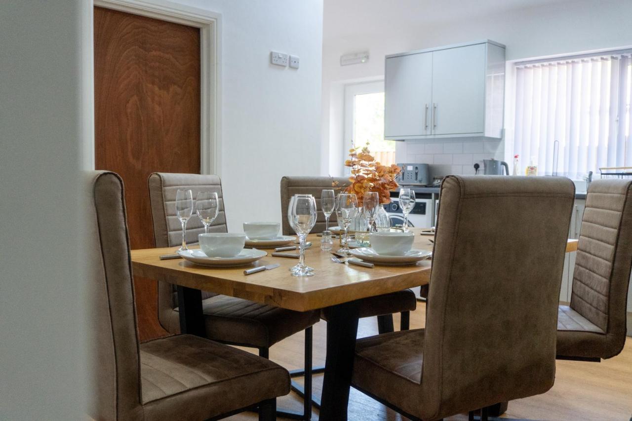 Heartland House, 7 Spacious Bedrooms Sleeps 4 Plus, Near Nec, Jlr,Bhx Birmingham Eksteriør billede