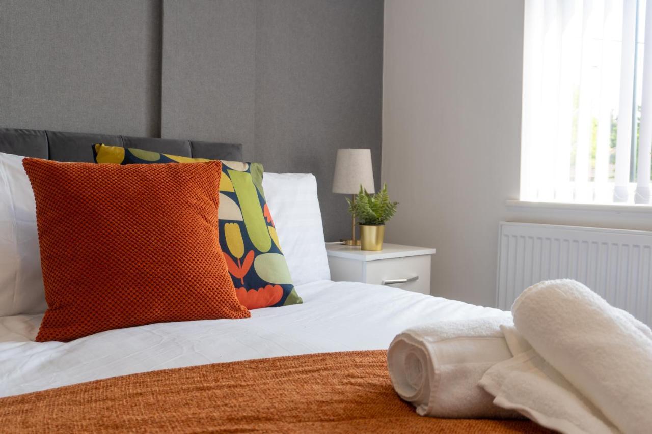 Heartland House, 7 Spacious Bedrooms Sleeps 4 Plus, Near Nec, Jlr,Bhx Birmingham Eksteriør billede