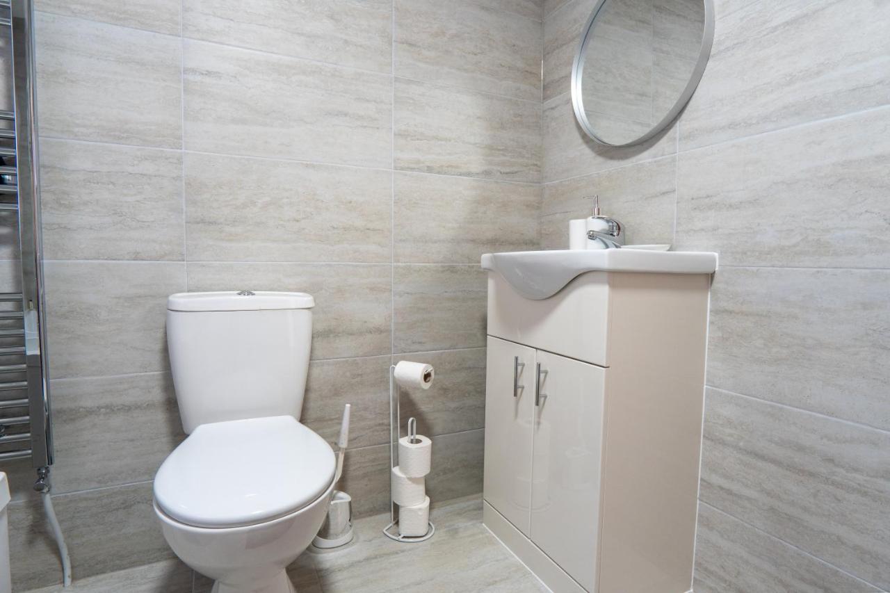 Heartland House, 7 Spacious Bedrooms Sleeps 4 Plus, Near Nec, Jlr,Bhx Birmingham Eksteriør billede