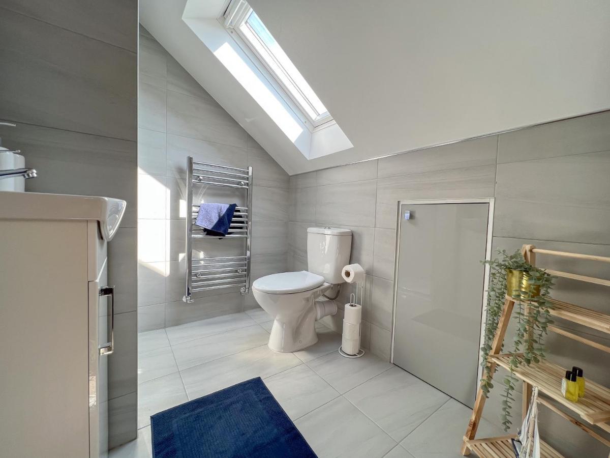 Heartland House, 7 Spacious Bedrooms Sleeps 4 Plus, Near Nec, Jlr,Bhx Birmingham Eksteriør billede