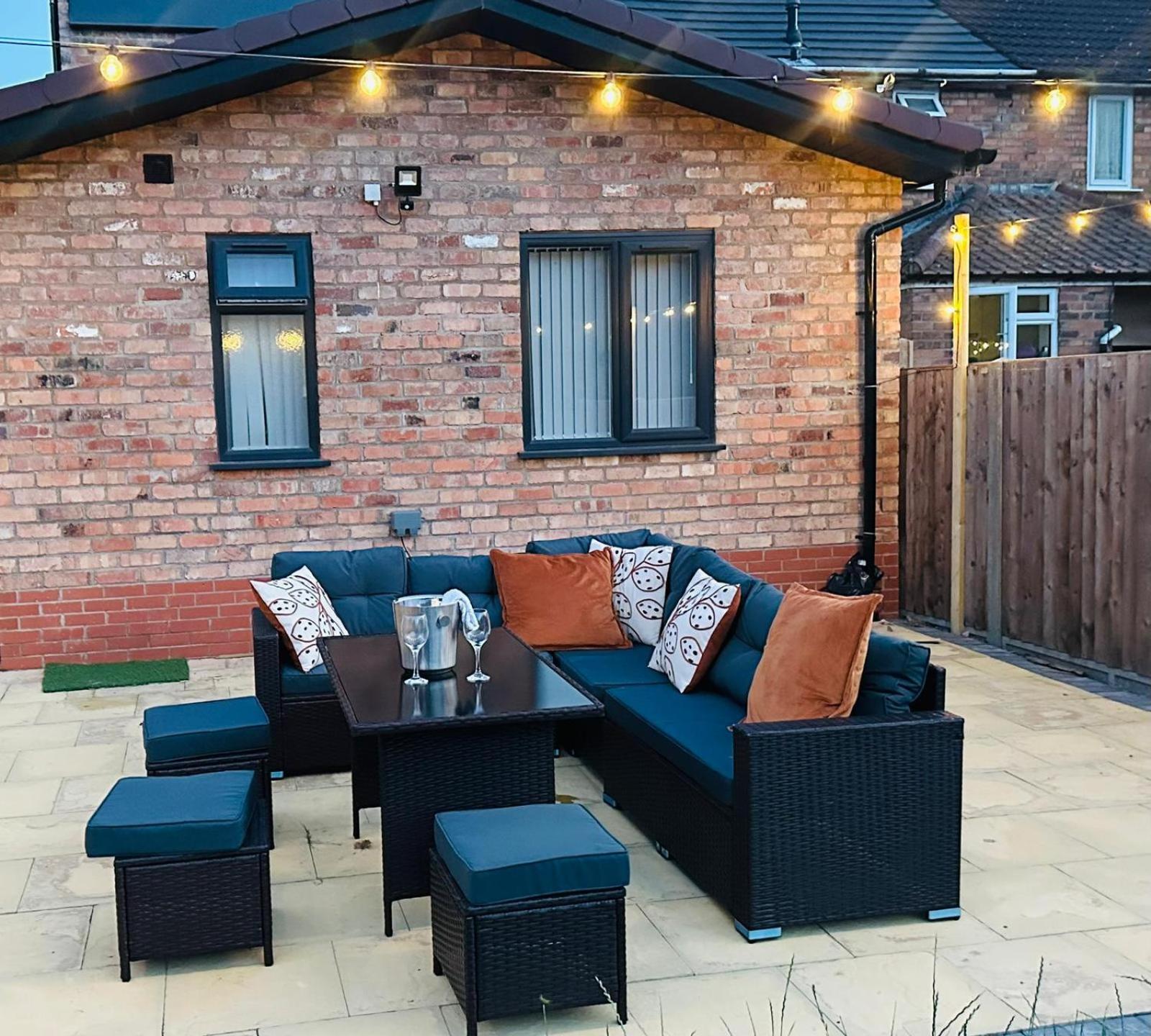 Heartland House, 7 Spacious Bedrooms Sleeps 4 Plus, Near Nec, Jlr,Bhx Birmingham Eksteriør billede